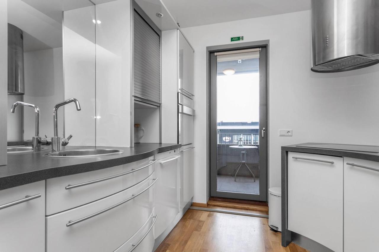 Sunny Apartment - By The Sea In City Center Рейкьявик Экстерьер фото